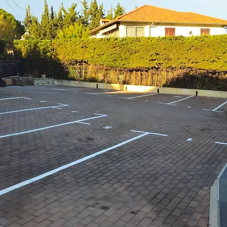 Grand Meuble-juan Pins-logt 5 * Αντίμπ